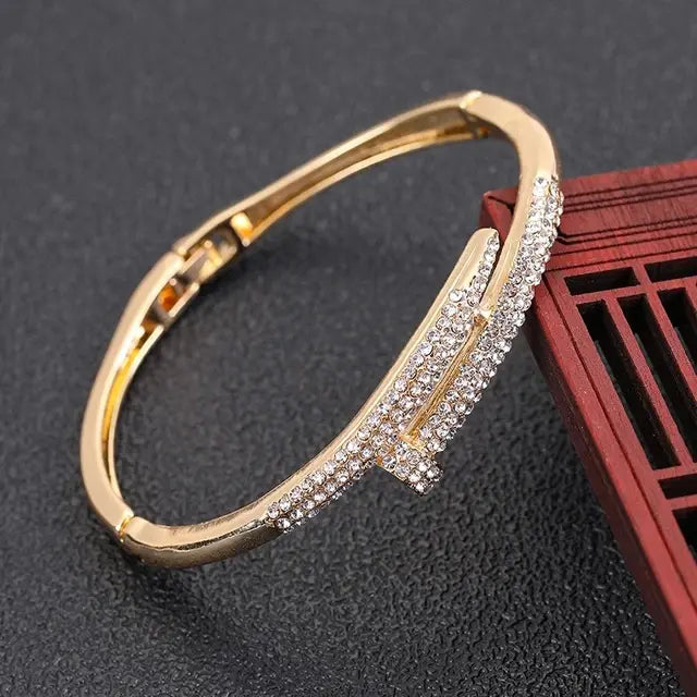 Women's Geometric Nail Bracelet