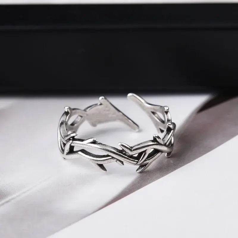 Thorns Couple Ring