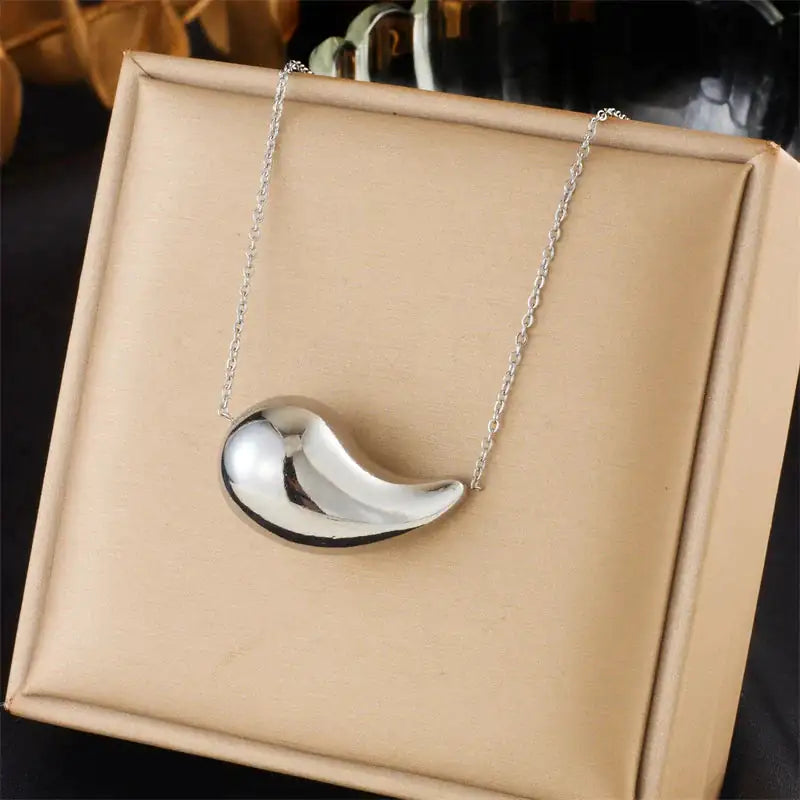 Women's Tear Drop Necklace