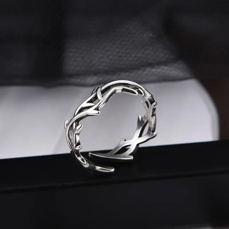 Thorns Couple Ring