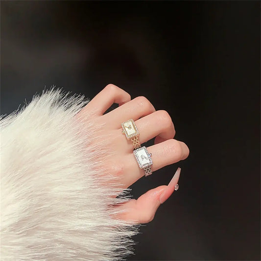 Women's Luxury Design Charm Clock-Shape Ring