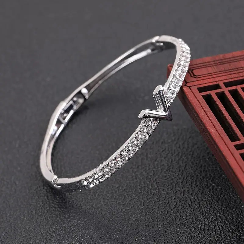 Women's Geometric Nail Bracelet