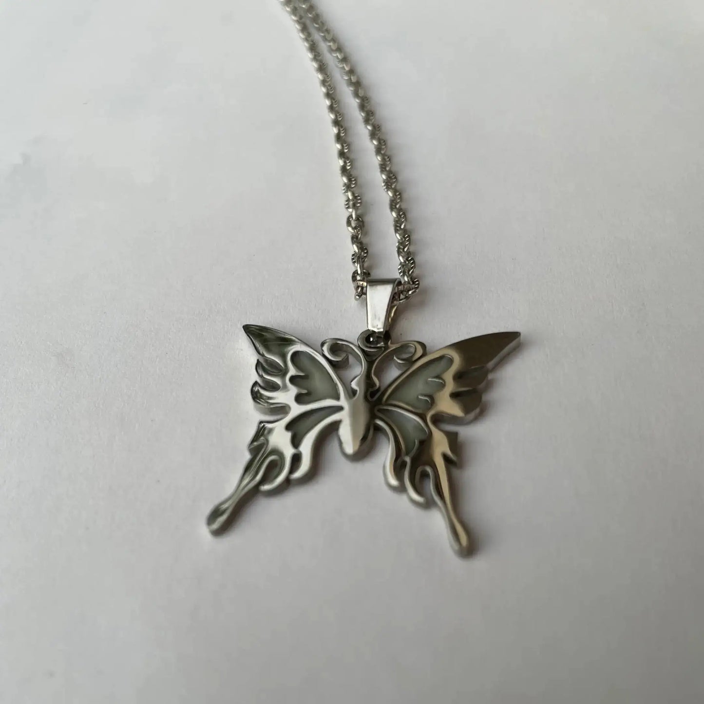 Collar de mariposa (Butterfly Necklace)